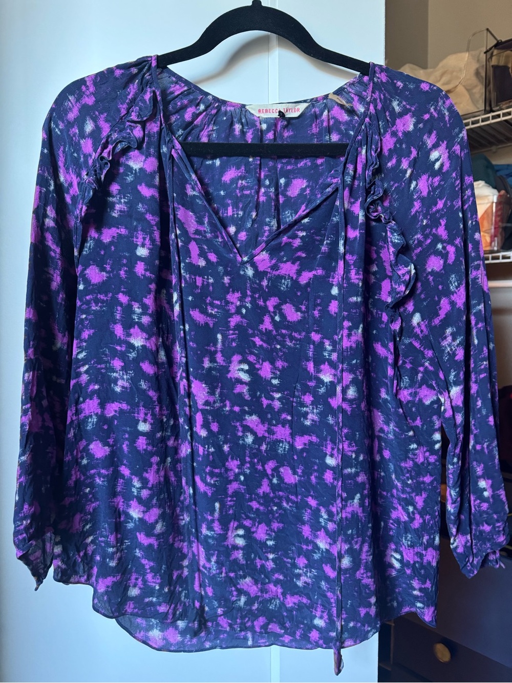 Rebecca Taylor 100% silk Purple Floral-Print V-Neck Blouse size 6